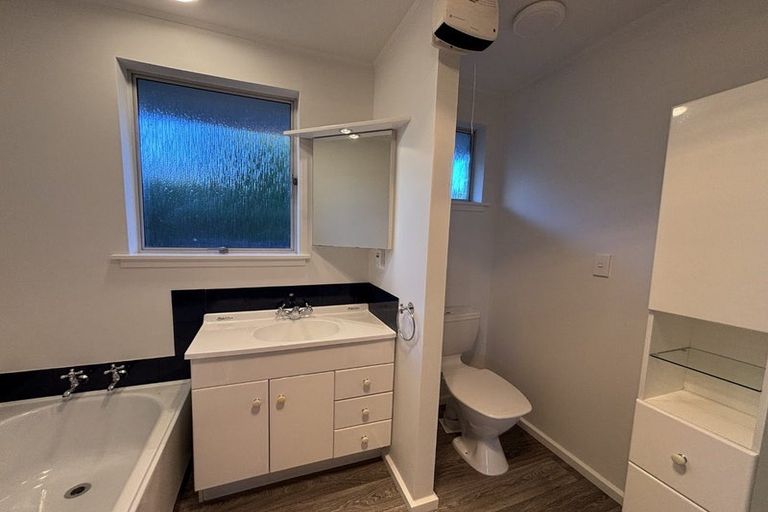 Photo of property in 62 Warren Crescent, Hillmorton, Christchurch, 8025