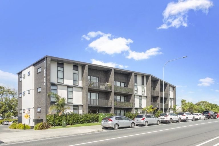 Photo of property in 105/165 Lake Road, Northcote, Auckland, 0627