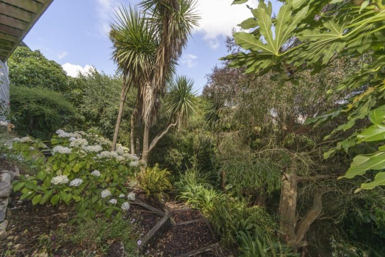 Photo of property in 104 Cannon Hill Crescent, Mount Pleasant, Christchurch, 8081