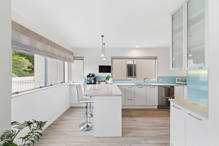 Photo of property in 10 Cadiz Lane, Mount Pleasant, Christchurch, 8081