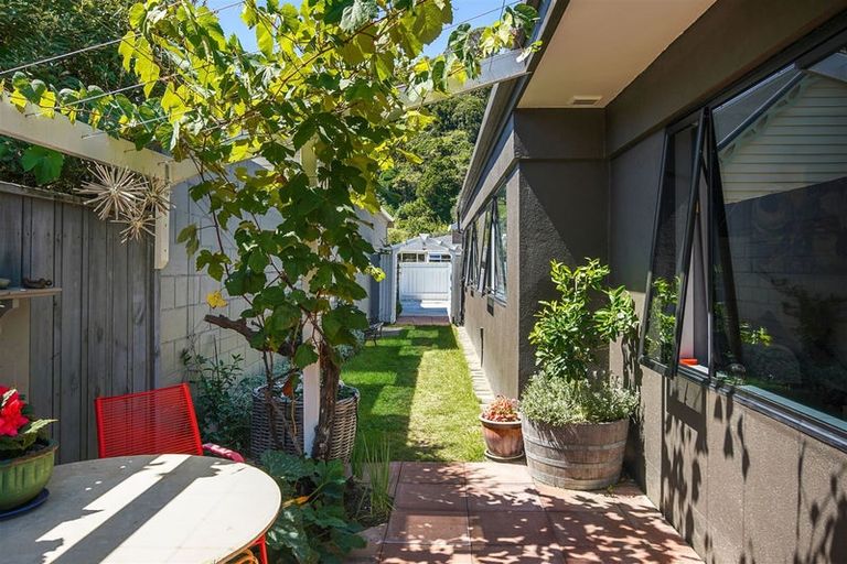 Photo of property in 168 Tasman Street, Nelson, 7010