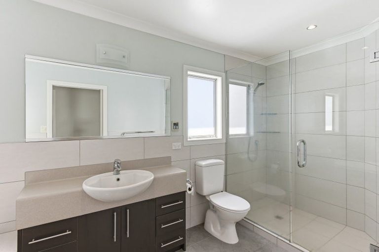 Photo of property in 10 Metzenthin Close, Raumati South, Paraparaumu, 5032