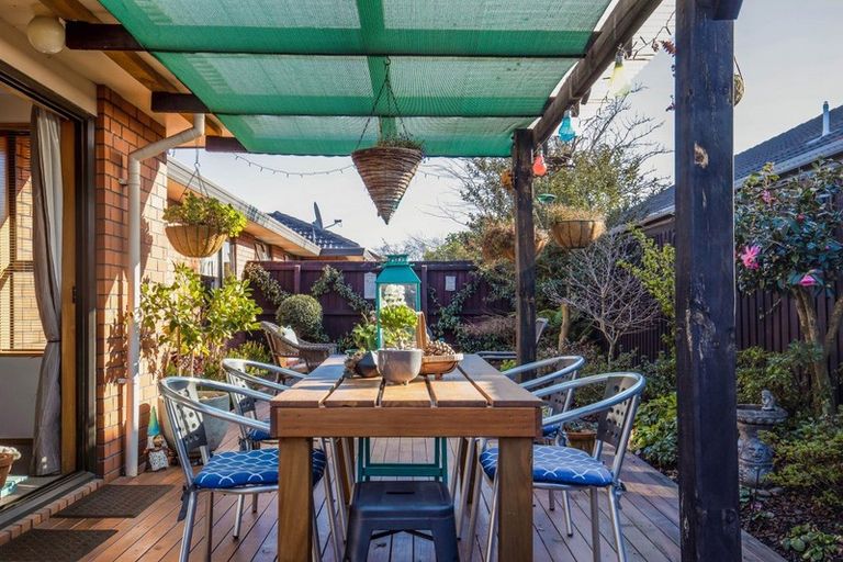 Photo of property in 2/35 Ben Nevis Drive, Broomfield, Christchurch, 8042