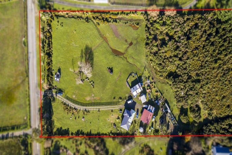 Photo of property in 147 Upper Fitzherbert Road, Wainuiomata, 5373