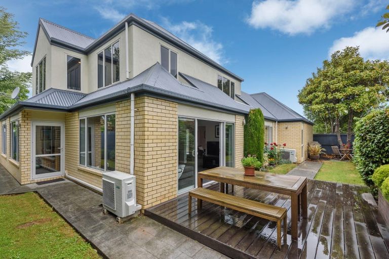 Photo of property in 1/12 Beatrice Place, Avonhead, Christchurch, 8042