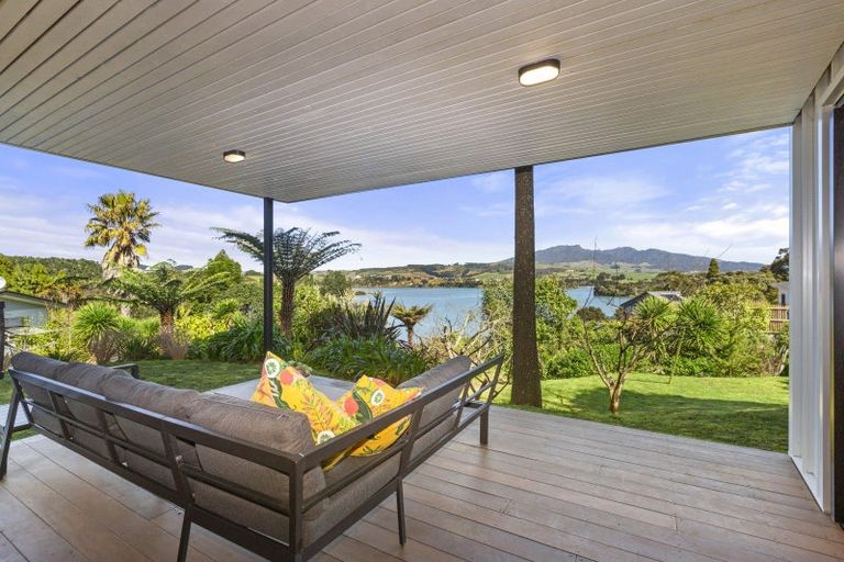 Photo of property in 21 Point Street, Raglan, 3225