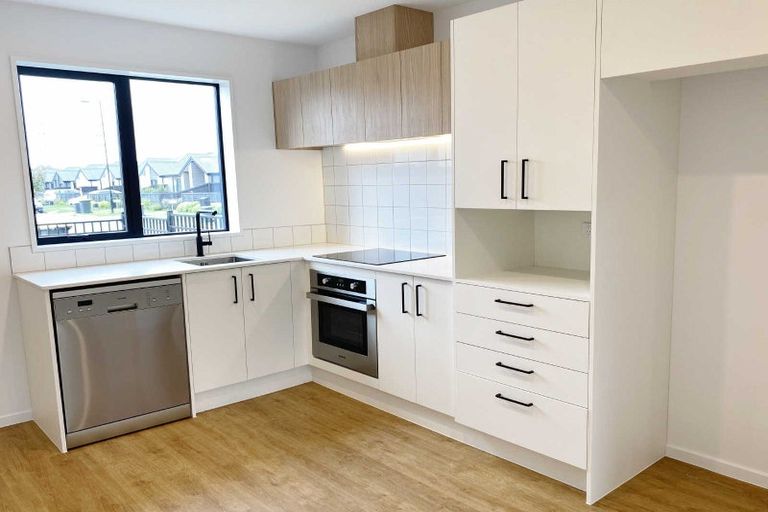 Photo of property in 56 Piripiri Place, Broomfield, Christchurch, 8042