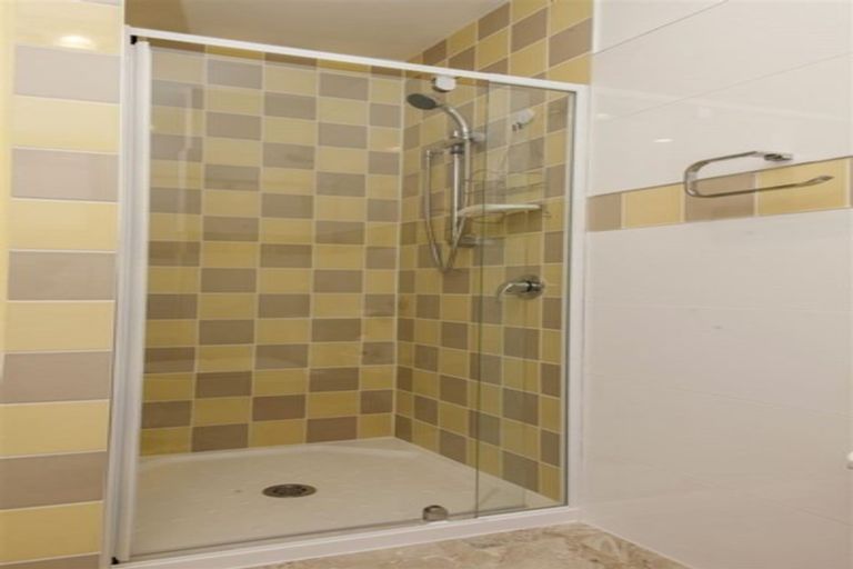 Photo of property in 2/80 Bishop Street, St Albans, Christchurch, 8014