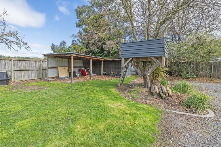 Photo of property in 40 High Street, Hawarden, 7385