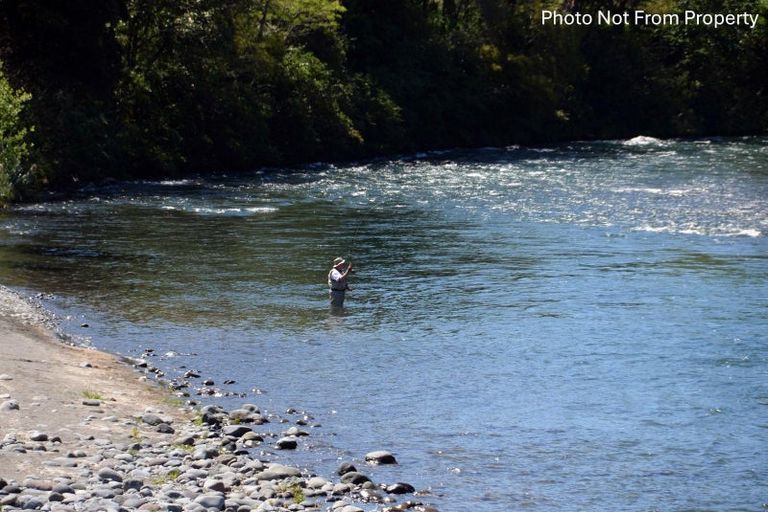 Photo of property in 15 Kutai Street, Turangi, 3334