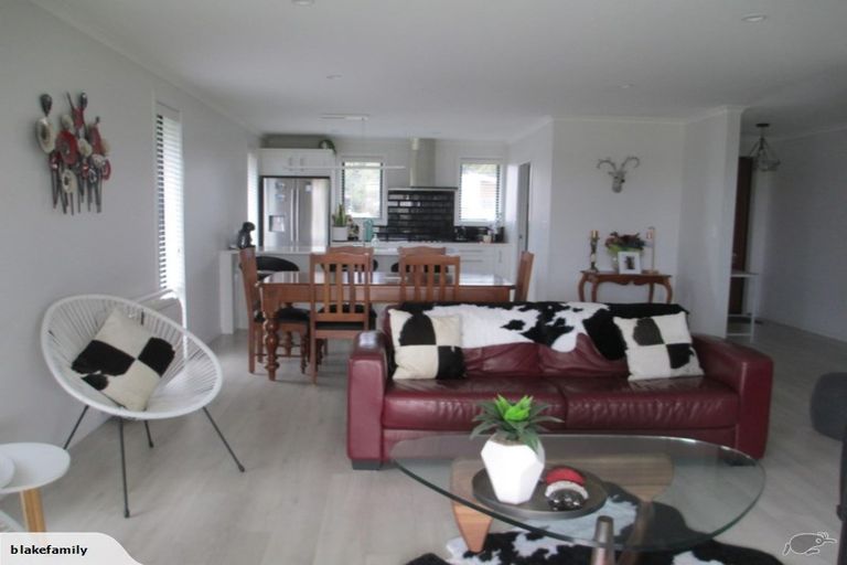 Photo of property in 22 Gimson Street, Solway, Masterton, 5810