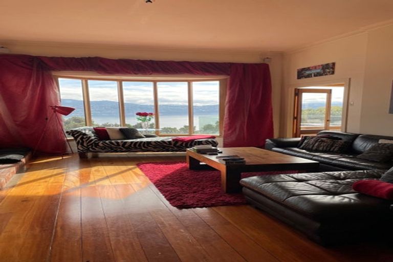 Photo of property in 17 Palliser Road, Roseneath, Wellington, 6011