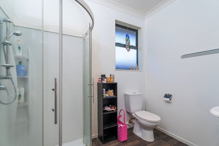 Photo of property in 51b Whitby Avenue, Whitianga, 3510