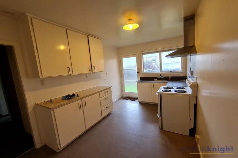 Photo of property in 2/7 Division Street, Riccarton, Christchurch, 8041