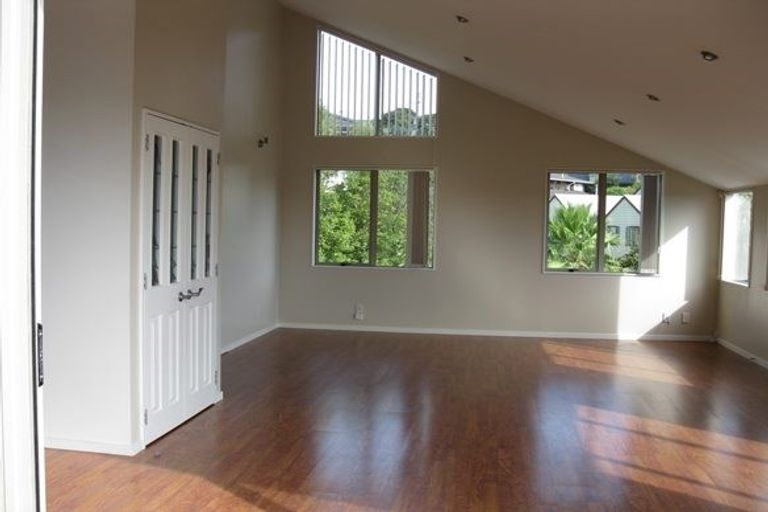 Photo of property in 41a Palliser Lane, Browns Bay, Auckland, 0632