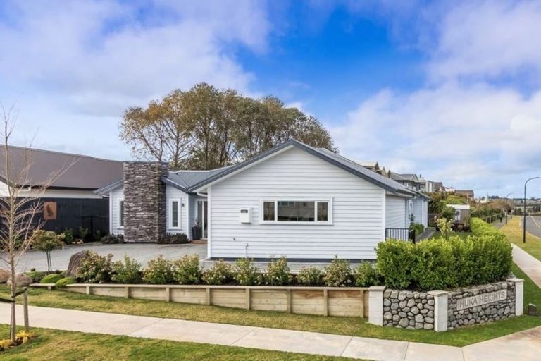 Photo of property in 2 Huka Heights Drive, Rangatira Park, Taupo, 3330