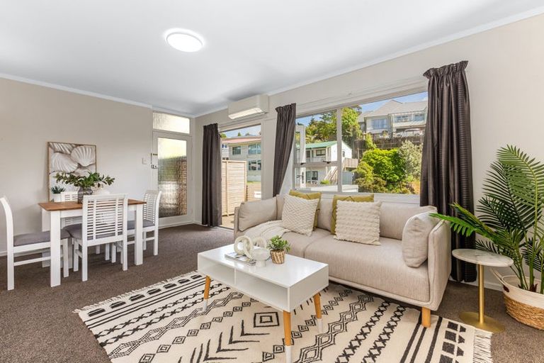 Photo of property in 6/126 Redwood Avenue, Tawa, Wellington, 5028