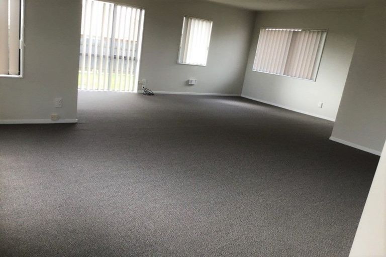Photo of property in 1 Dole Place, Mangere, Auckland, 2022