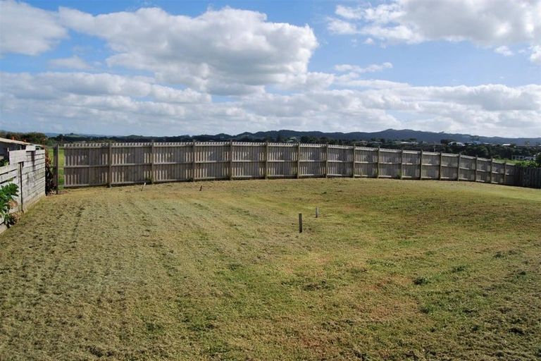 Photo of property in 11 Sea Dune Place, Ruakaka, 0116