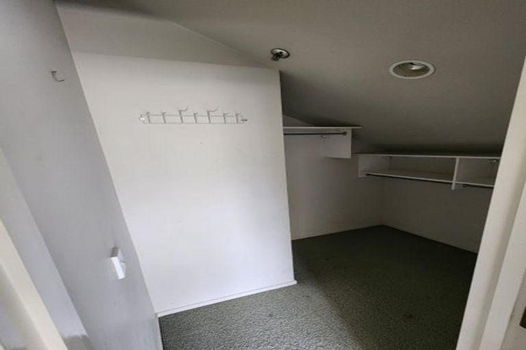 Photo of property in 10/15 Clearwater Cove, West Harbour, Auckland, 0618