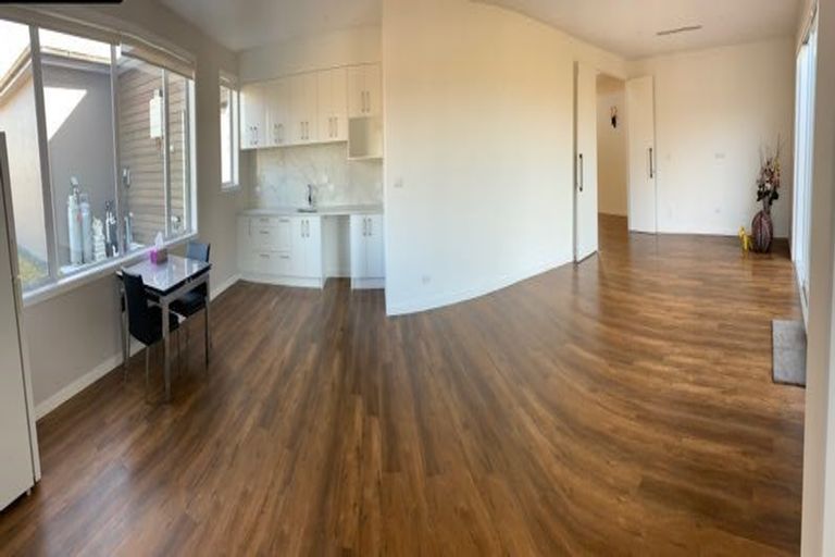 Photo of property in 6 Throttle Close, Dairy Flat, Albany, 0794