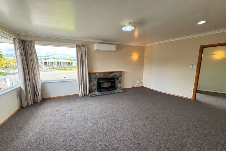 Photo of property in 9 Viscount Place, West End, Palmerston North, 4412