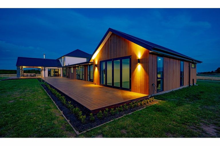 Photo of property in 818 Oxford Road, Fernside, Rangiora, 7471