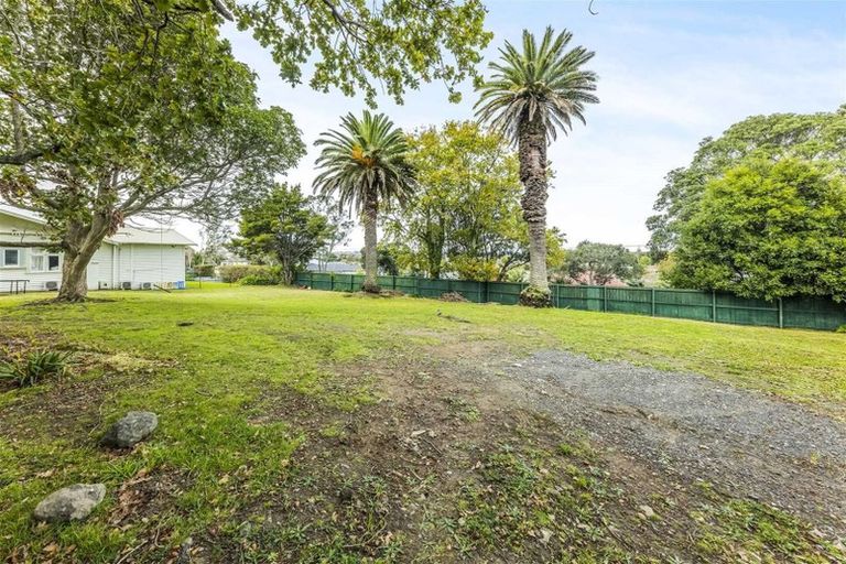 Photo of property in 49 Hillcrest Road, Papatoetoe, Auckland, 2025