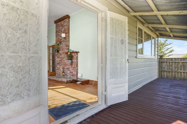 Photo of property in 18 Dunstan Street, Otaki, 5512