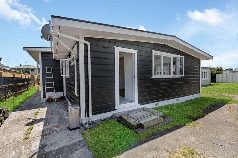 Photo of property in 11 Konini Street, Tawhero, Whanganui, 4501