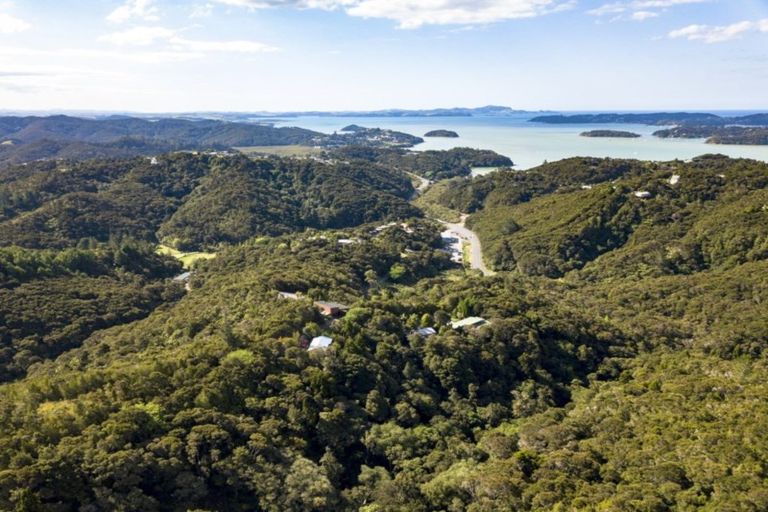 Photo of property in 35 Ward Drive, Opua, 0200