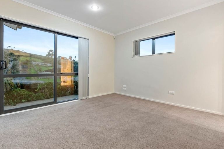 Photo of property in 41 Cape Vista Crescent, Pukekohe, 2120