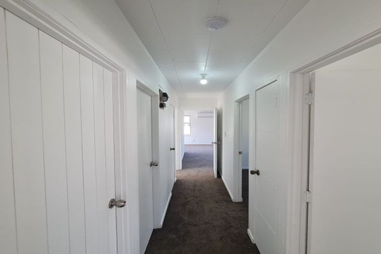 Photo of property in 2/54 Ambler Avenue, Glen Eden, Auckland, 0602