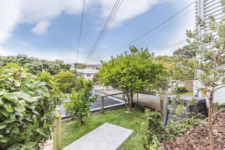 Photo of property in 22 Ponsonby Road, Karori, Wellington, 6012