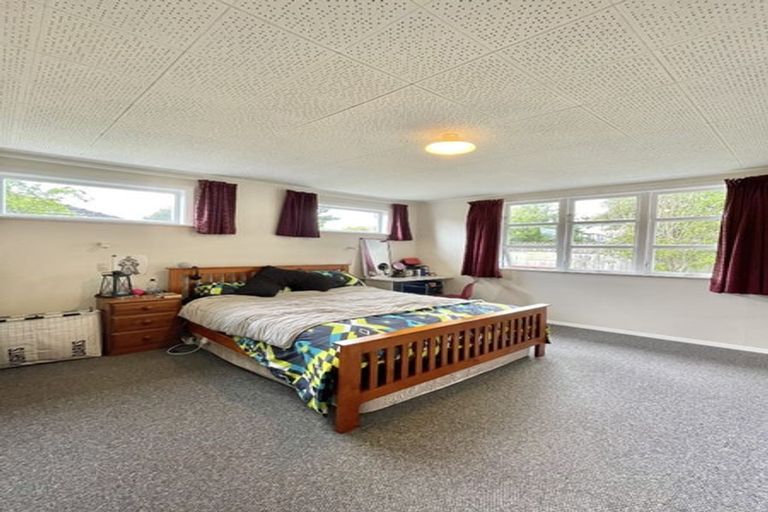 Photo of property in 12 Henry Street, Ebdentown, Upper Hutt, 5018