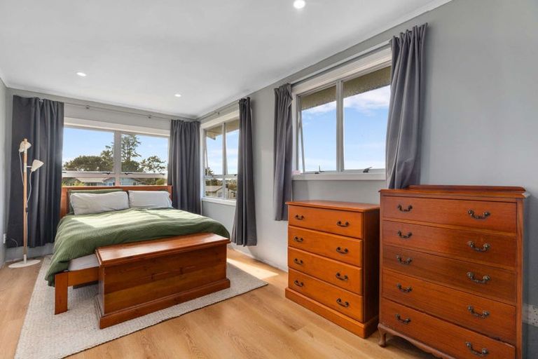 Photo of property in 31 Annison Avenue, Glen Eden, Auckland, 0602