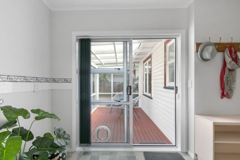 Photo of property in 43 Totara Street, Wainuiomata, Lower Hutt, 5014