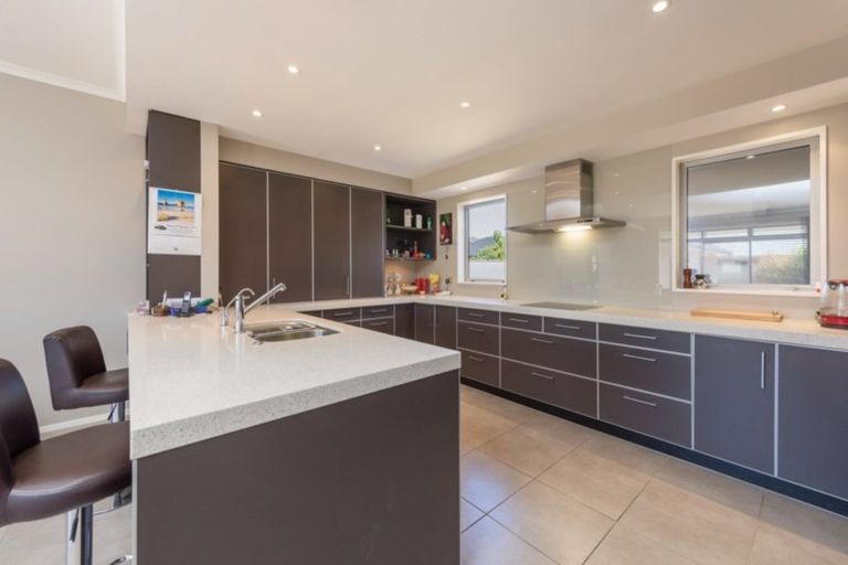 Photo of property in 15 Aratia Way, Richmond, 7020
