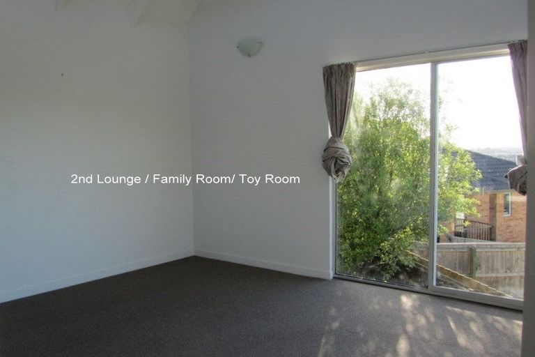 Photo of property in 120 Sunset Road, Unsworth Heights, Auckland, 0632