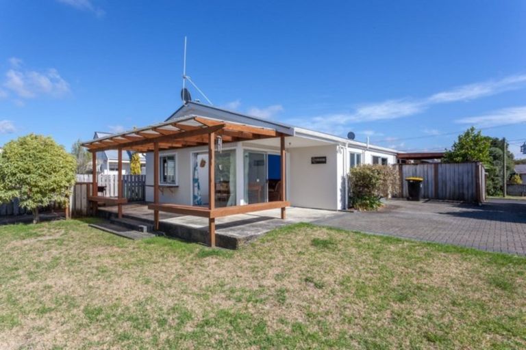 Photo of property in 114b Weka Street, Whangamata, 3620