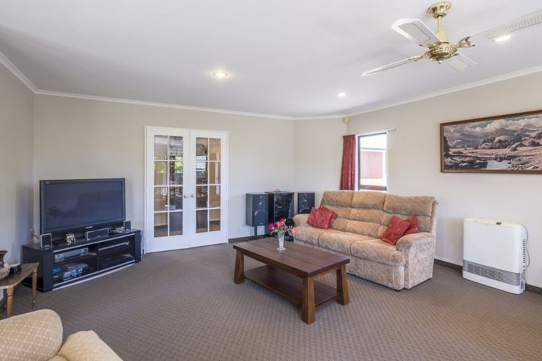 Photo of property in 42 Cedar Drive, Paraparaumu Beach, Paraparaumu, 5032