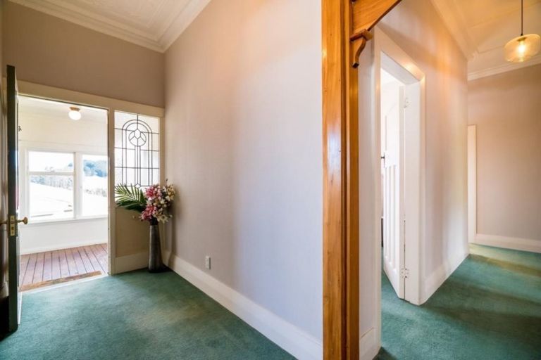 Photo of property in 42 Bernard Street, Kenmure, Dunedin, 9011