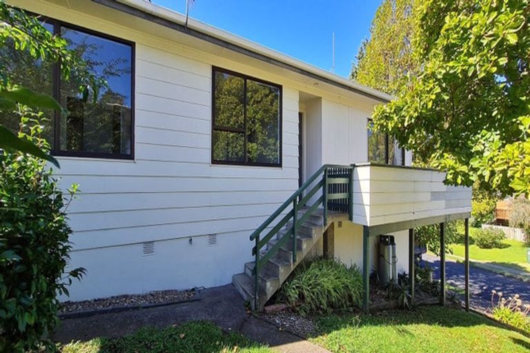 Photo of property in 11 Topliss Drive, Northcross, Auckland, 0632