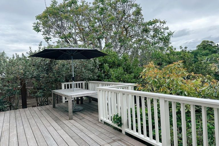 Photo of property in 9 May Avenue, Hospital Hill, Napier, 4110