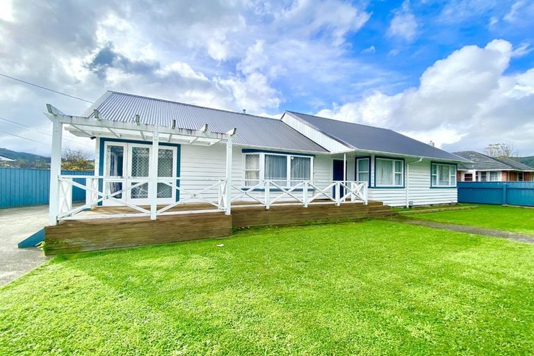 Photo of property in 15 Gordon Street, Avalon, Lower Hutt, 5011