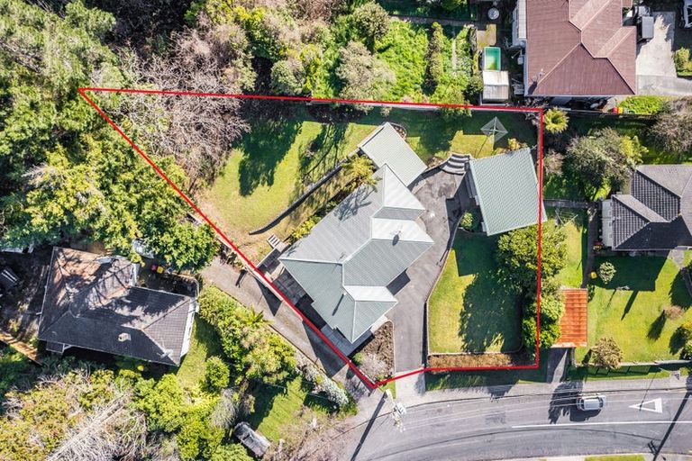 Photo of property in 4 Bledisloe Crescent, Wainuiomata, Lower Hutt, 5014