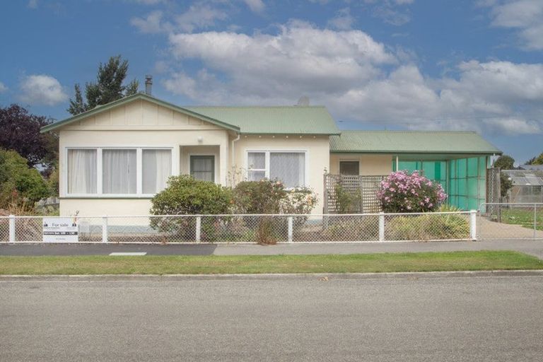 Photo of property in 33 Balmoral Street, Oamaru North, Oamaru, 9400