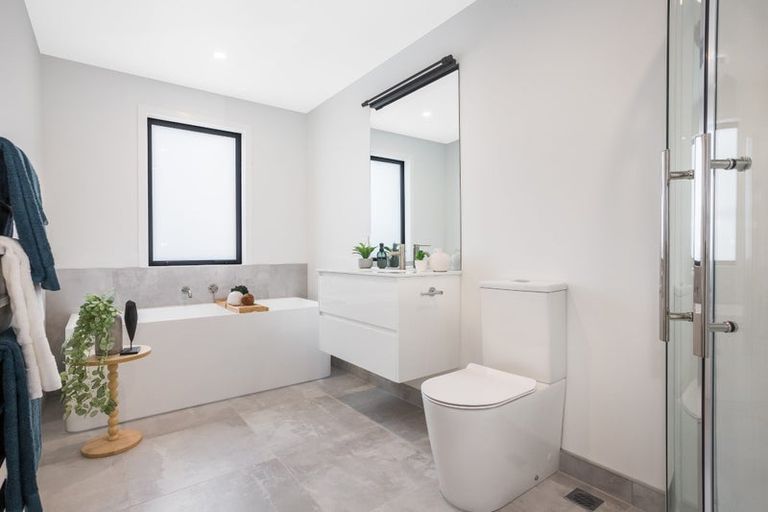 Photo of property in 2b Kaiaho Close, Aotea, Porirua, 5024