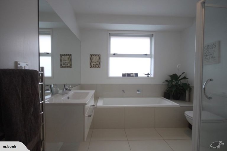 Photo of property in 23 Bryan Gallagher Place, Welcome Bay, Tauranga, 3175