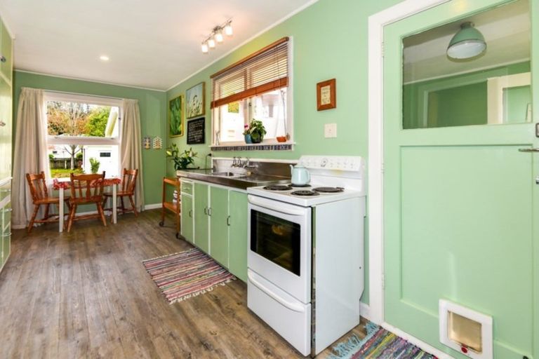 Photo of property in 5 Albert Street, Glentunnel, Coalgate, 7673